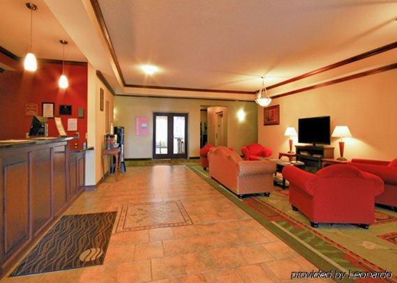 Red Roof & Bloomsburg - Motel 2*