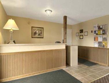 Motel Red Roof & Bloomsburg -
